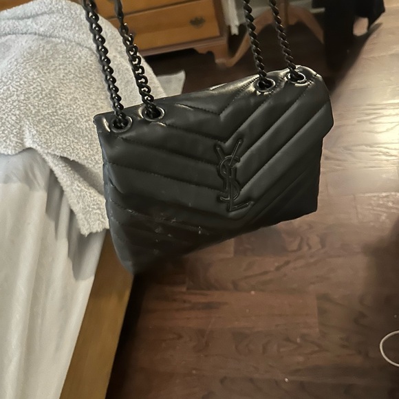 Yves Saint Laurent Black Quilted Crossbody purse - Picture 3 of 3